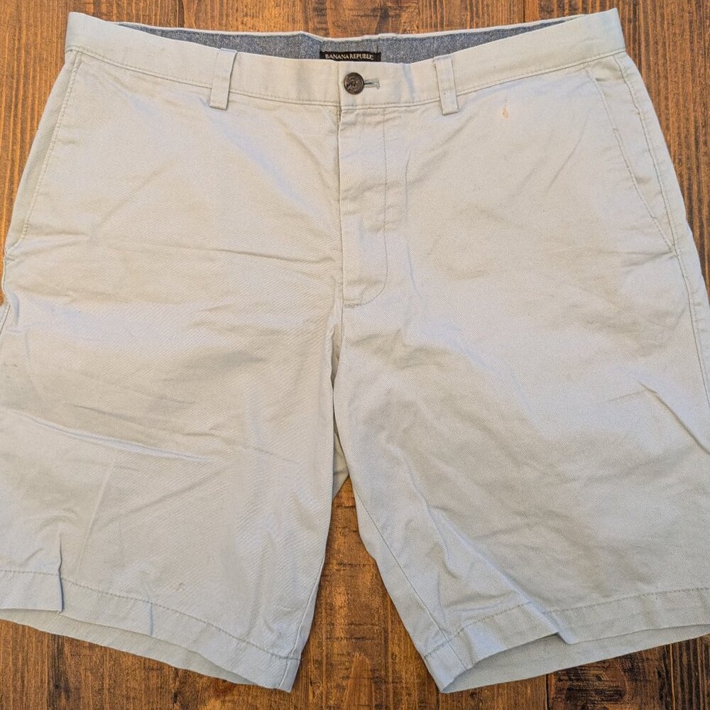 Banana Republic Men's Chino Shorts Lite Blue Size 36